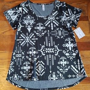 LuLaRoe Classic T